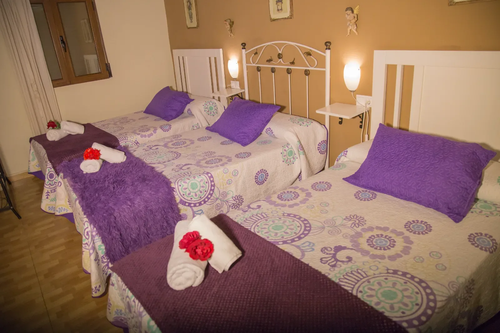 Encantadora casa rural para 13 personas rodeada de preciosos senderos en el Valle de Lecrín