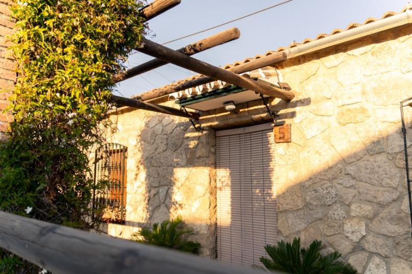 Casa rural con chimenea para 4 personas en Cuevas de Becerro.