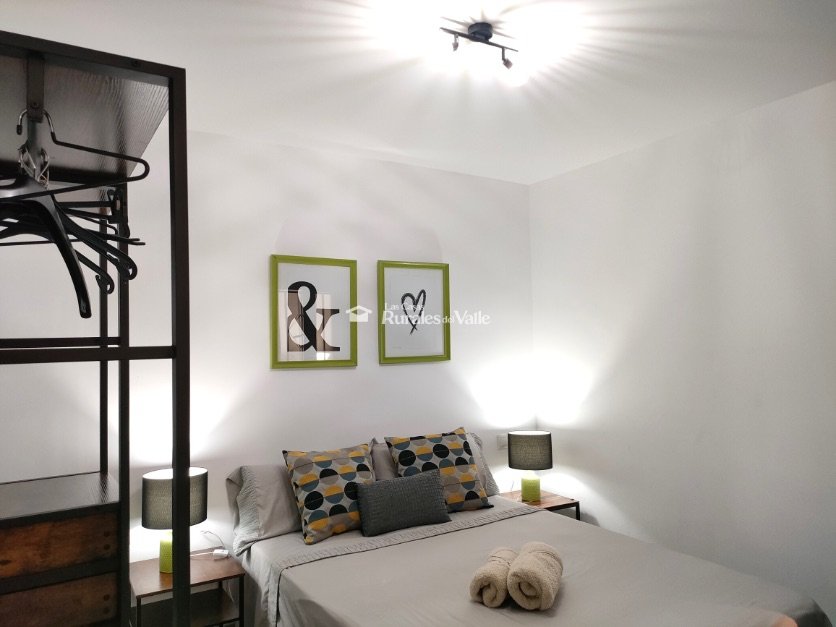 Bonito apartamento para 4 personas a 10 minutos del centro de Granada en Otura.