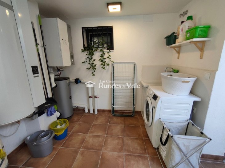 Bonito apartamento para 4 personas a 10 minutos del centro de Granada en Otura.