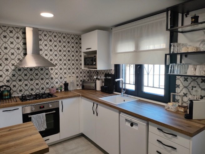 Bonito apartamento para 4 personas a 10 minutos del centro de Granada en Otura.