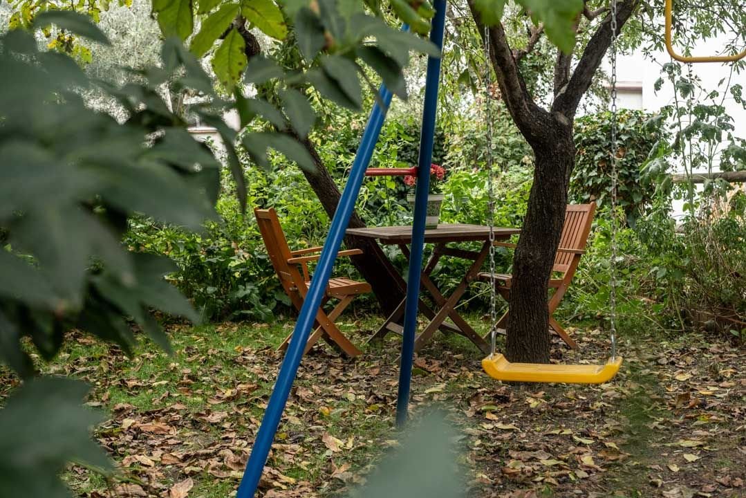 B.Precio apartamento en pleno corazón del pueblo de Nigüelas para 4 personas.