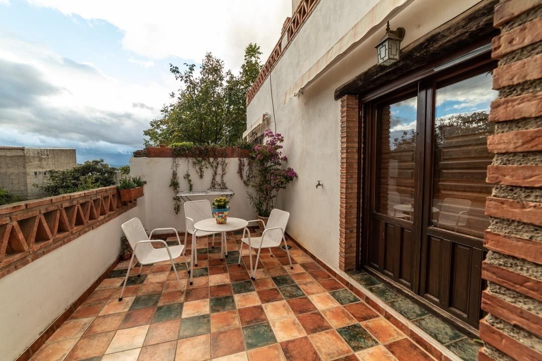 J. Coqueto y bonito apartamento rural en Granada situado en el casco antiguo de Nigüelas para 2 personas.