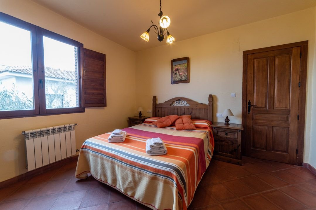 J. Coqueto y bonito apartamento rural en Granada situado en el casco antiguo de Nigüelas para 2 personas.