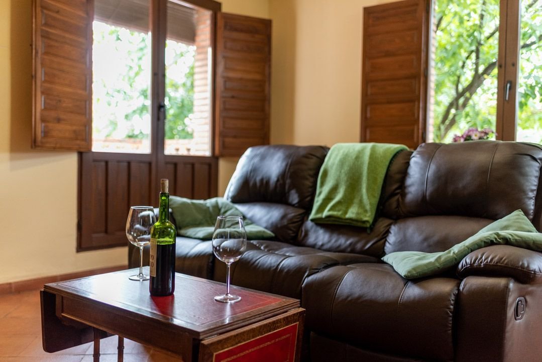 J. Coqueto y bonito apartamento rural en Granada situado en el casco antiguo de Nigüelas para 2 personas.