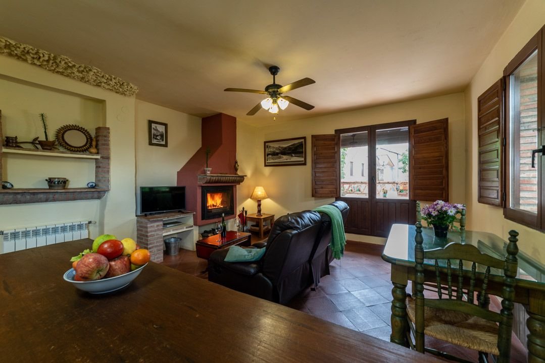 J. Coqueto y bonito apartamento rural en Granada situado en el casco antiguo de Nigüelas para 2 personas.