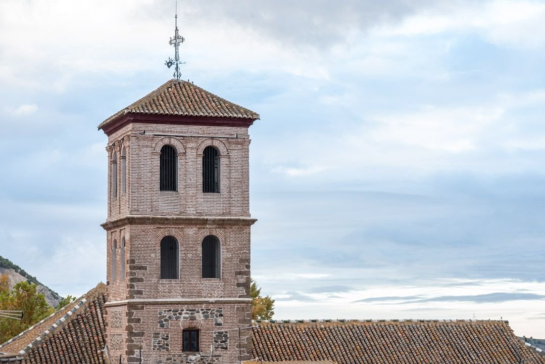 A. Coqueto estudio en un entorno rural de Granada, Nigüelas.