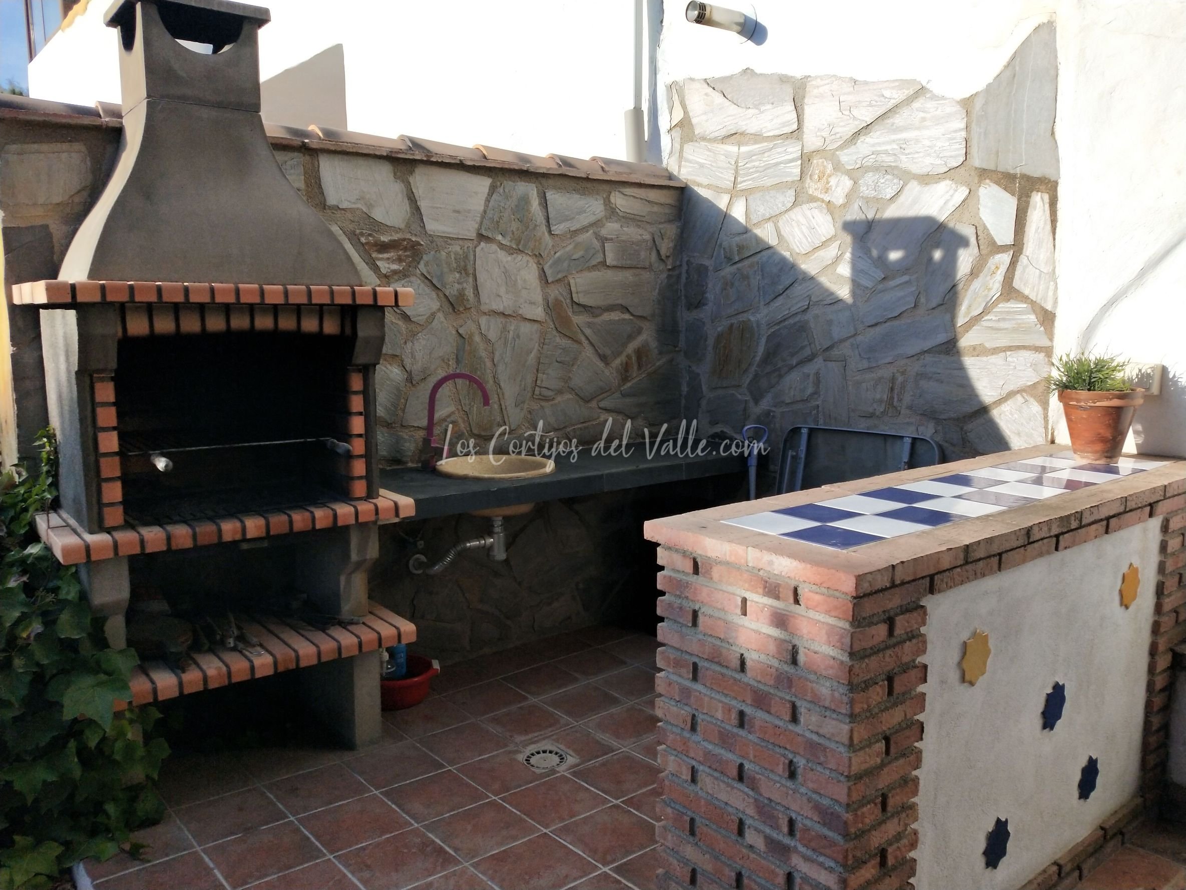 Hermoso apartamento rural para 4 personas a diez minutos de la capital de Granada.