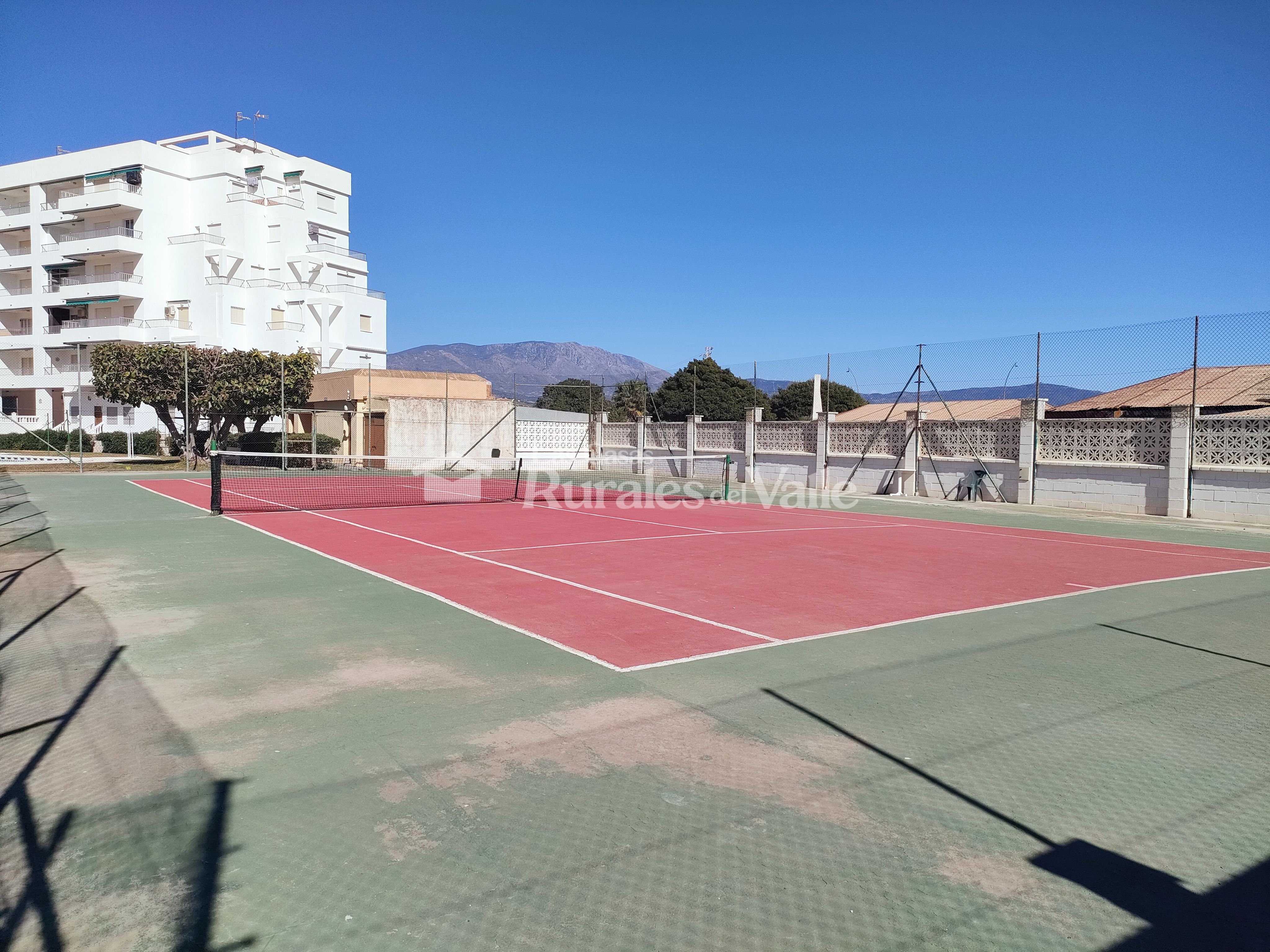 Coqueto y espléndido apartamento en plena línea de playa en salobreña.