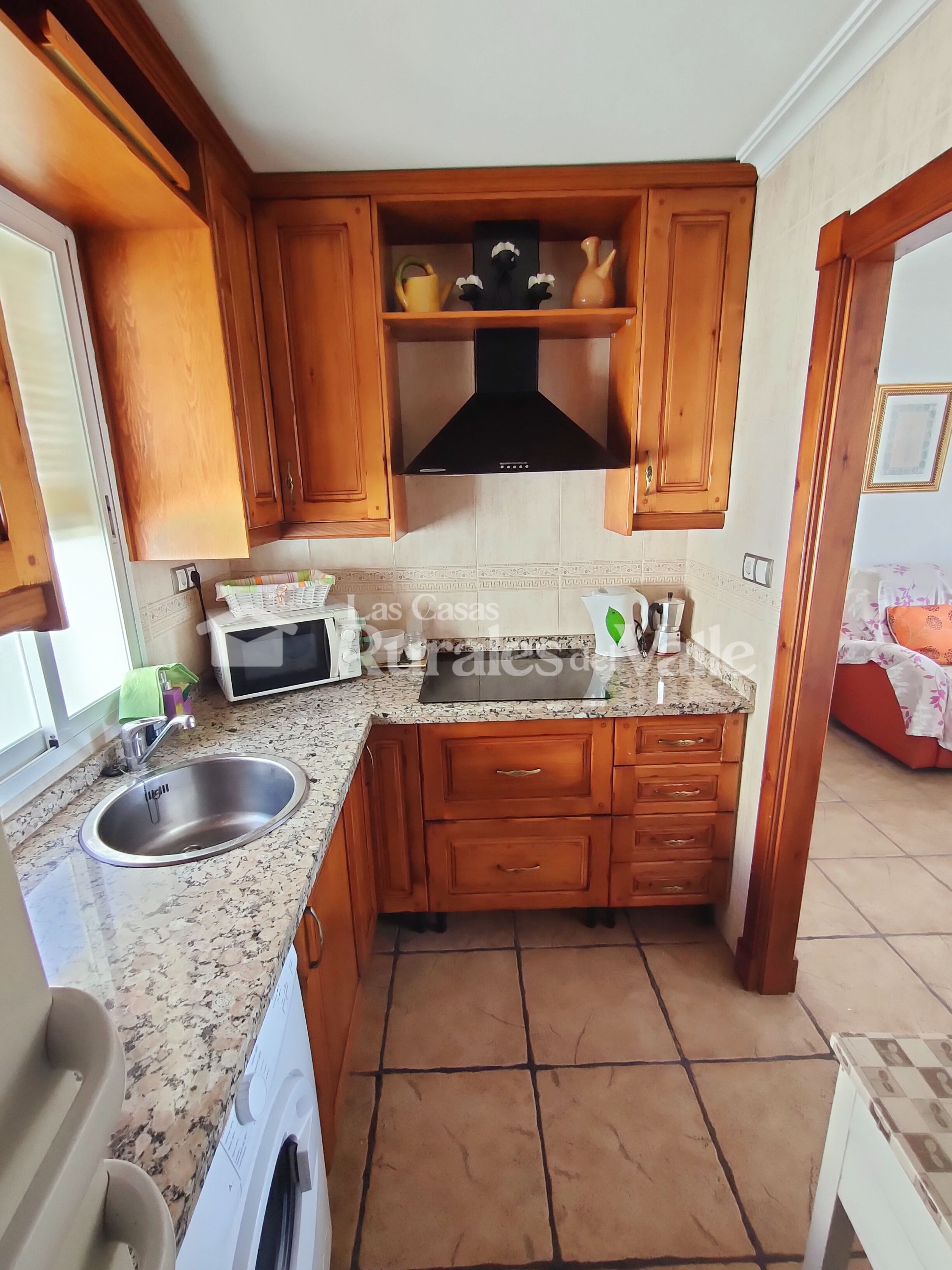 Coqueto y espléndido apartamento en plena línea de playa en salobreña.