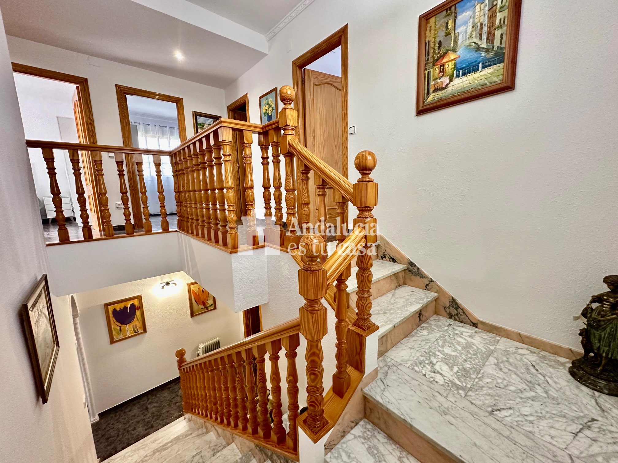 Precioso chalet en Órgiva en un entorno tranquilo y muy cerca del casco urbano