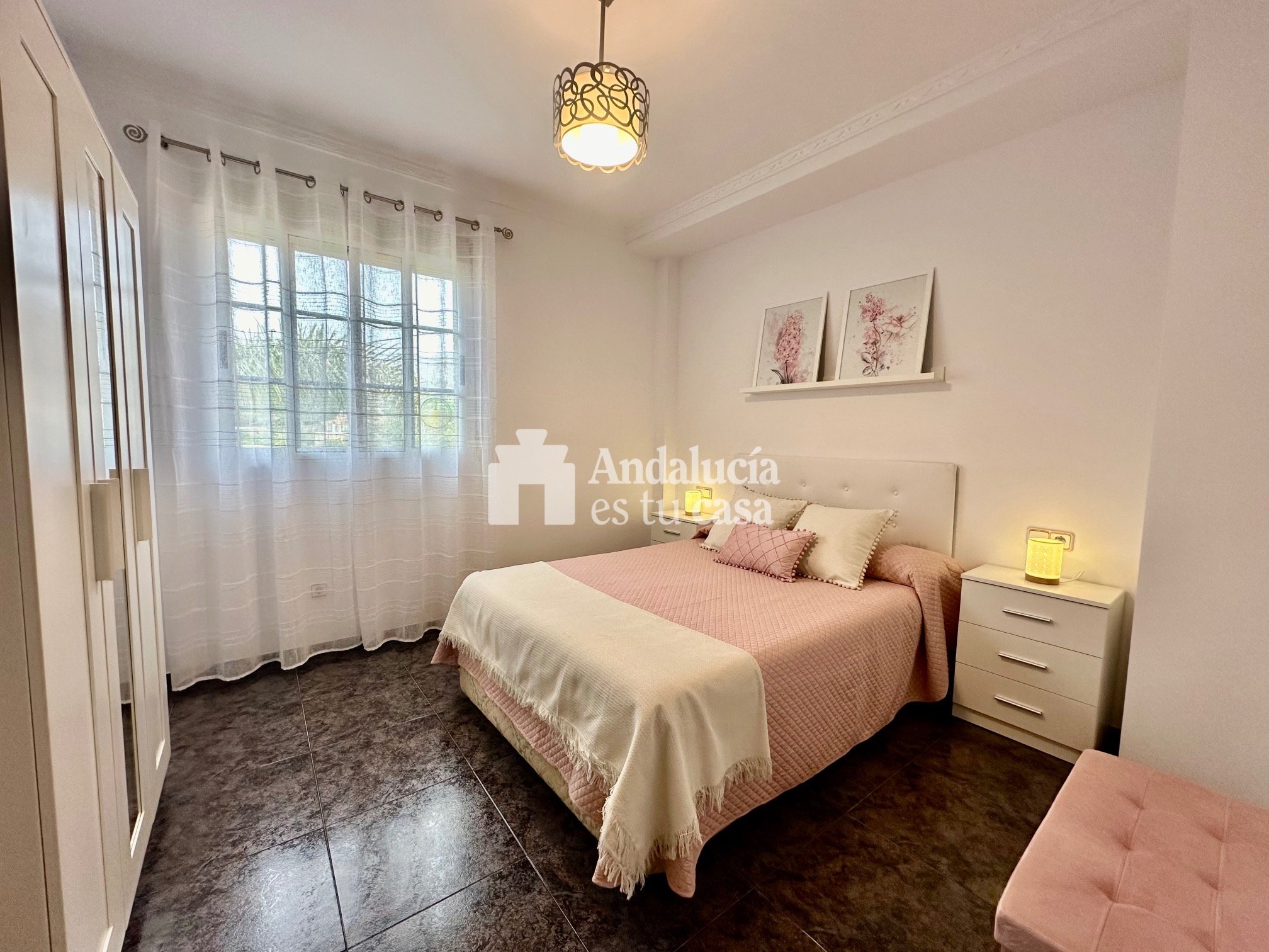 Precioso chalet en Órgiva en un entorno tranquilo y muy cerca del casco urbano