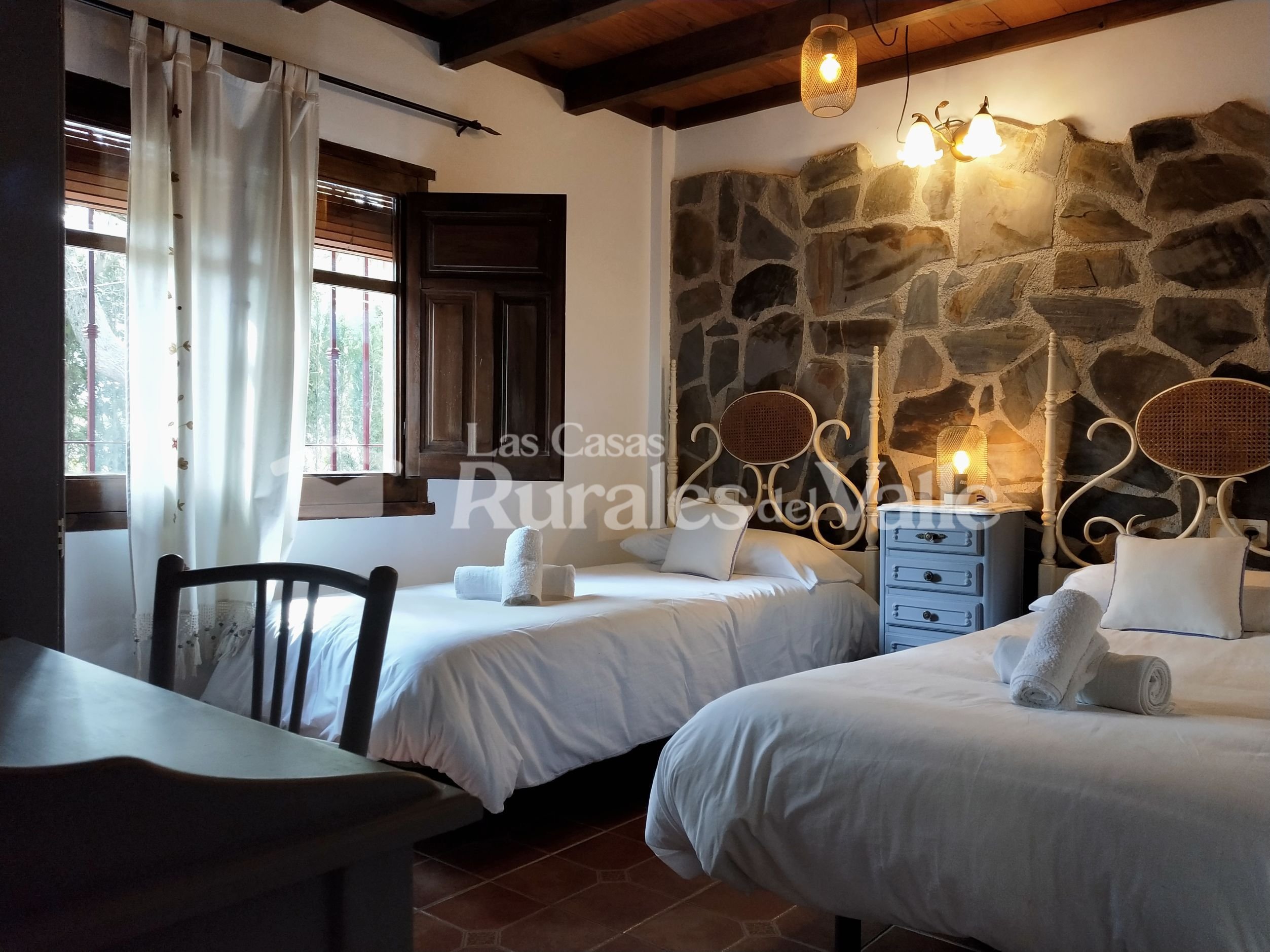 Encantadora casa rural en Granada a los pies de la Sierra de Nigüelas.