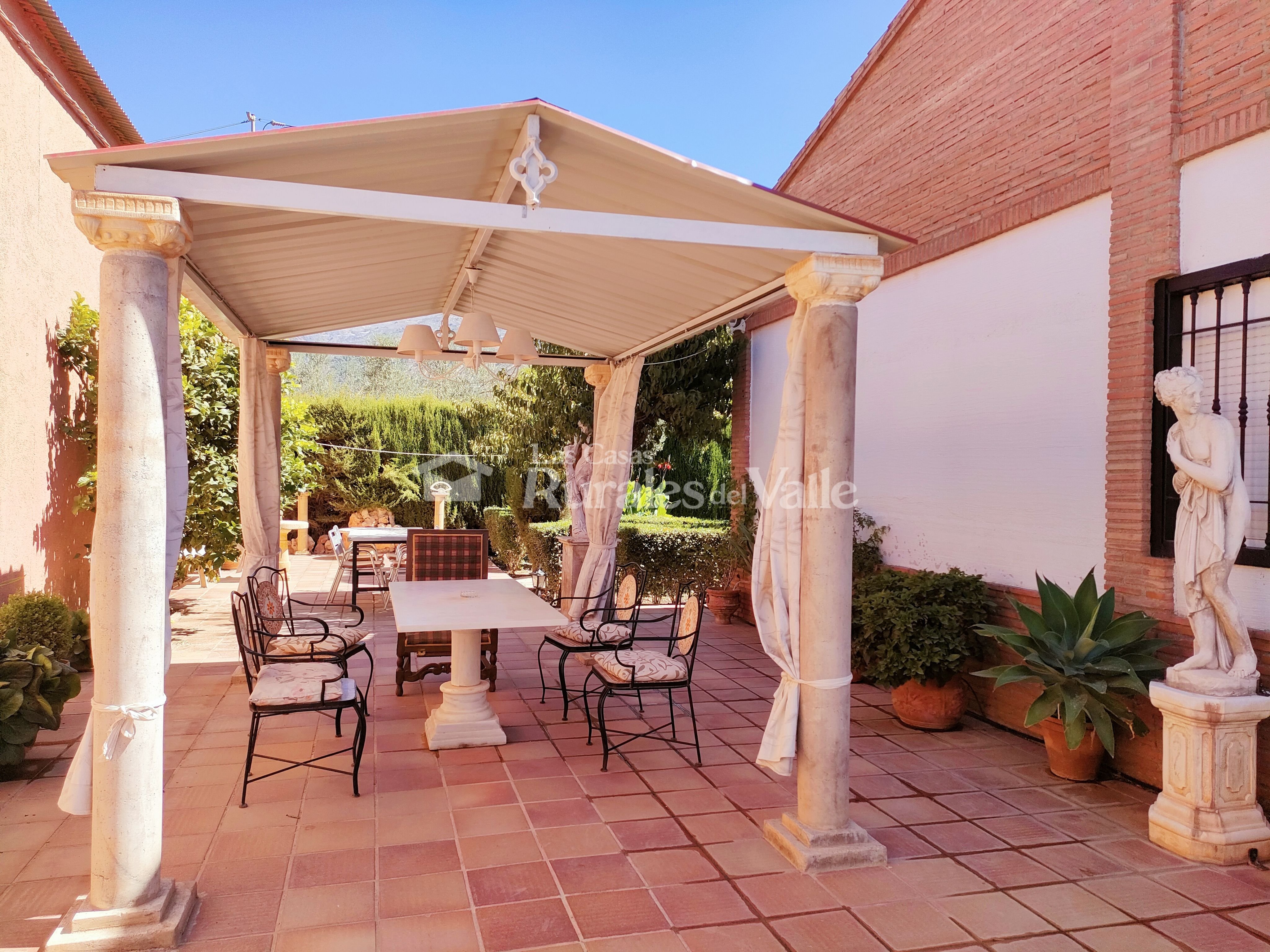 Entrañable casa rural en Granada a la entradas del pueblo de Nigüelas.