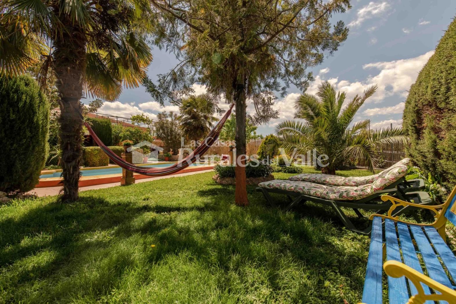 Preciosa y acogedora casa rural en Granada a la entrada del pueblo de Nigüelas.