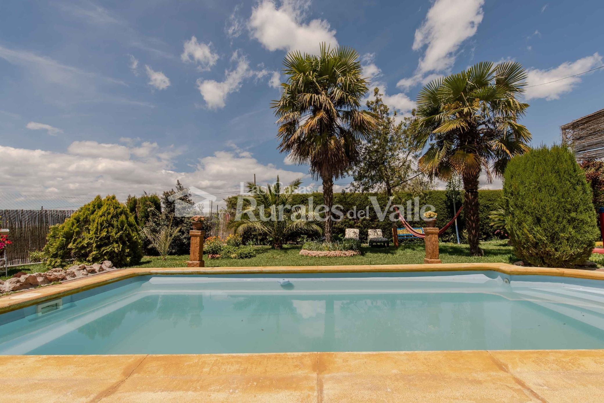 Preciosa y acogedora casa rural en Granada a la entrada del pueblo de Nigüelas.