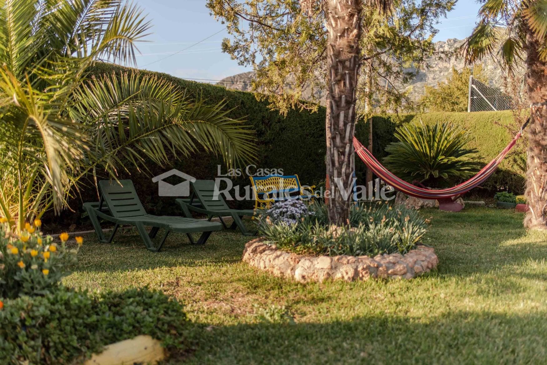 Preciosa y acogedora casa rural en Granada a la entrada del pueblo de Nigüelas.