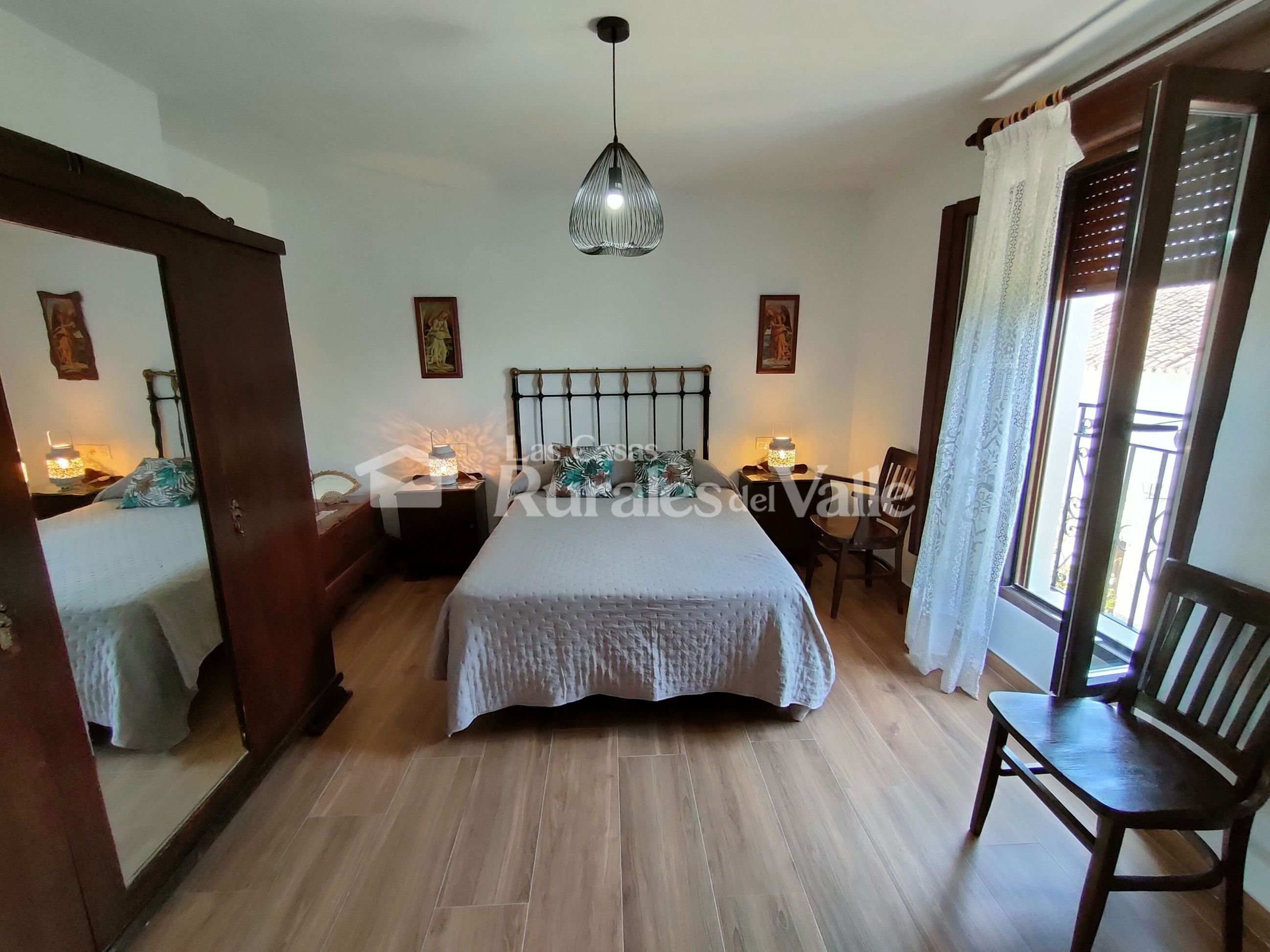 Coqueta casa rural para 8 personas en el casco antiguo de Nigüelas.