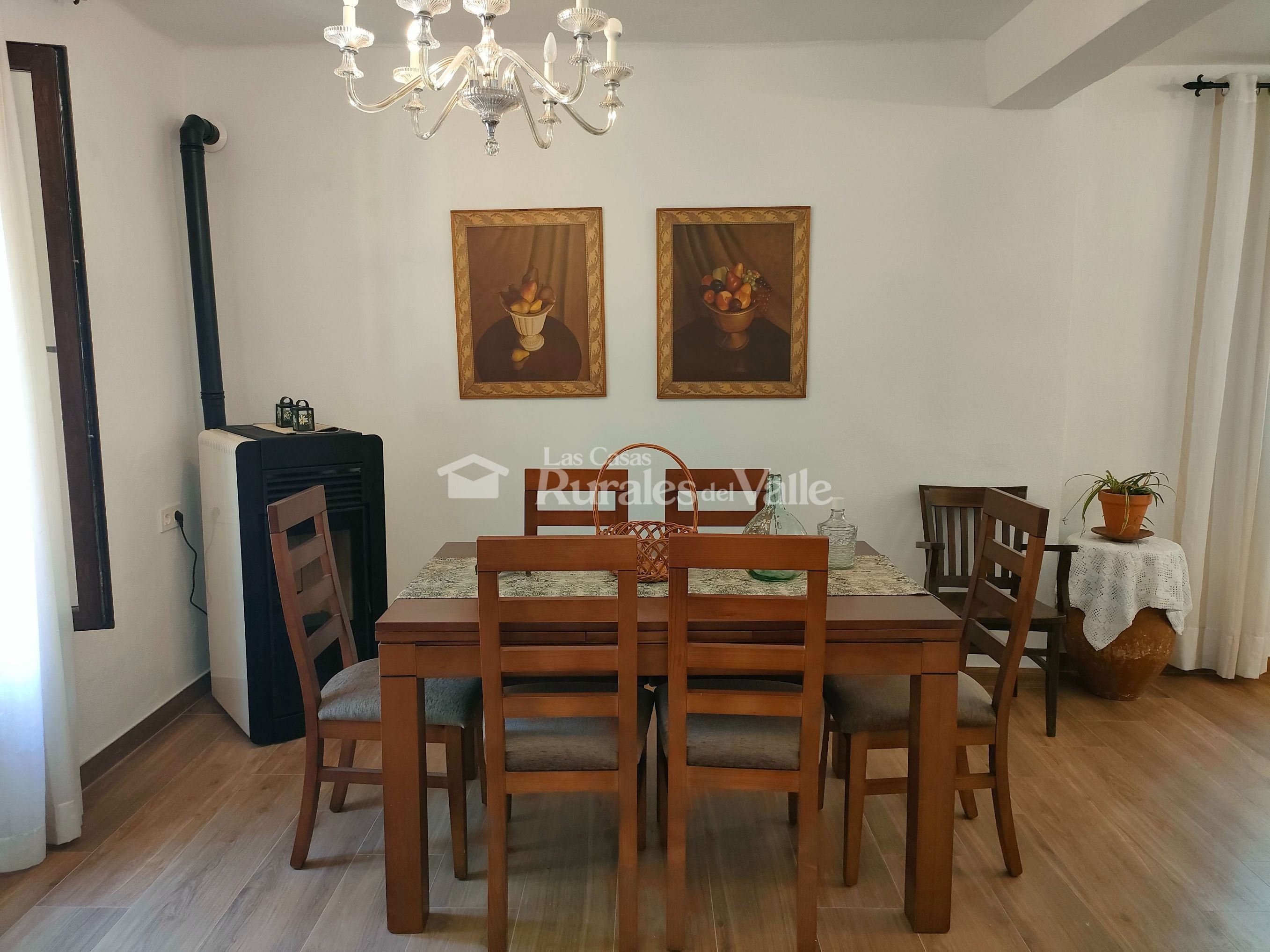 Coqueta casa rural para 8 personas en el casco antiguo de Nigüelas.
