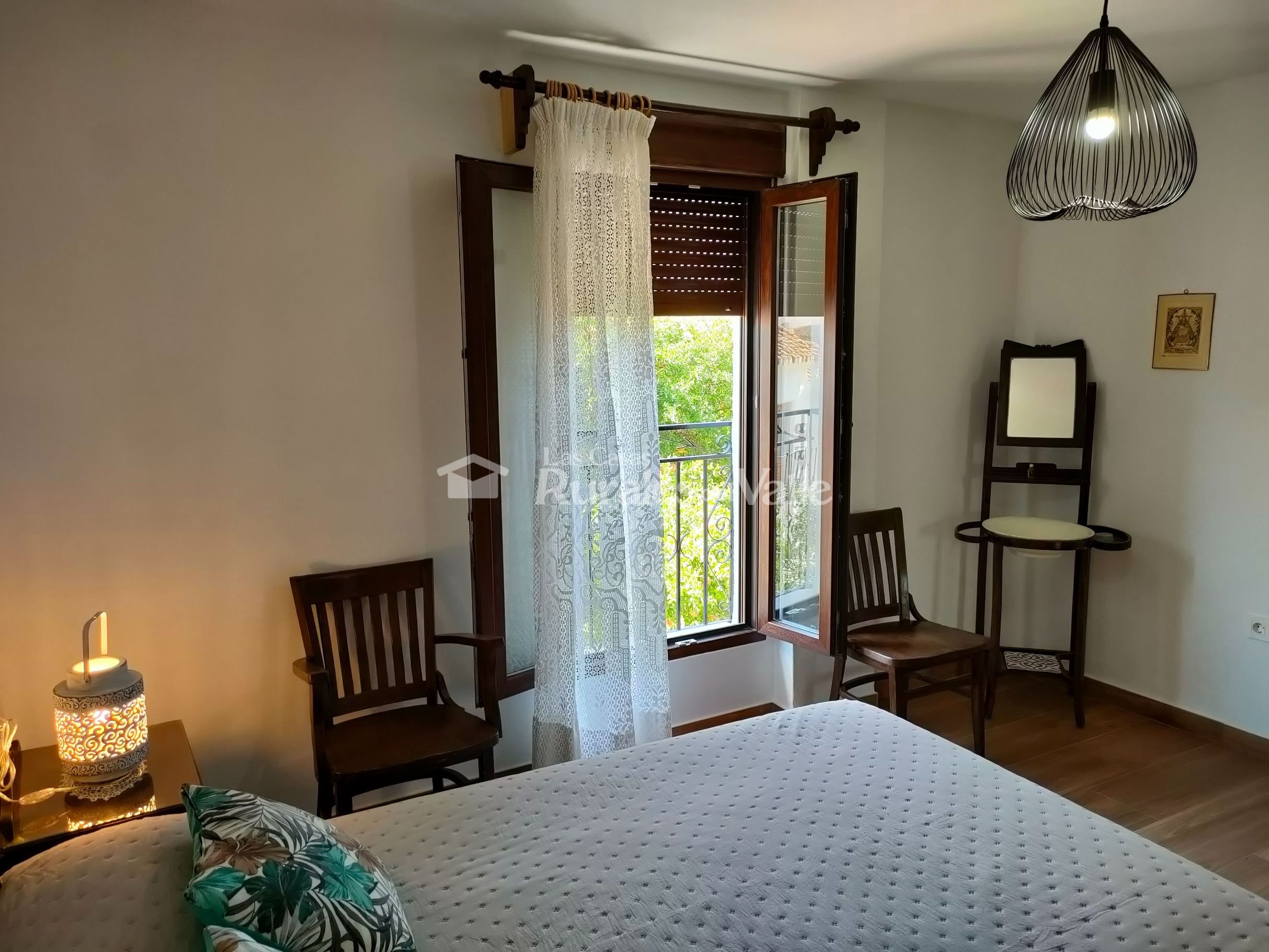Coqueta casa rural para 8 personas en el casco antiguo de Nigüelas.