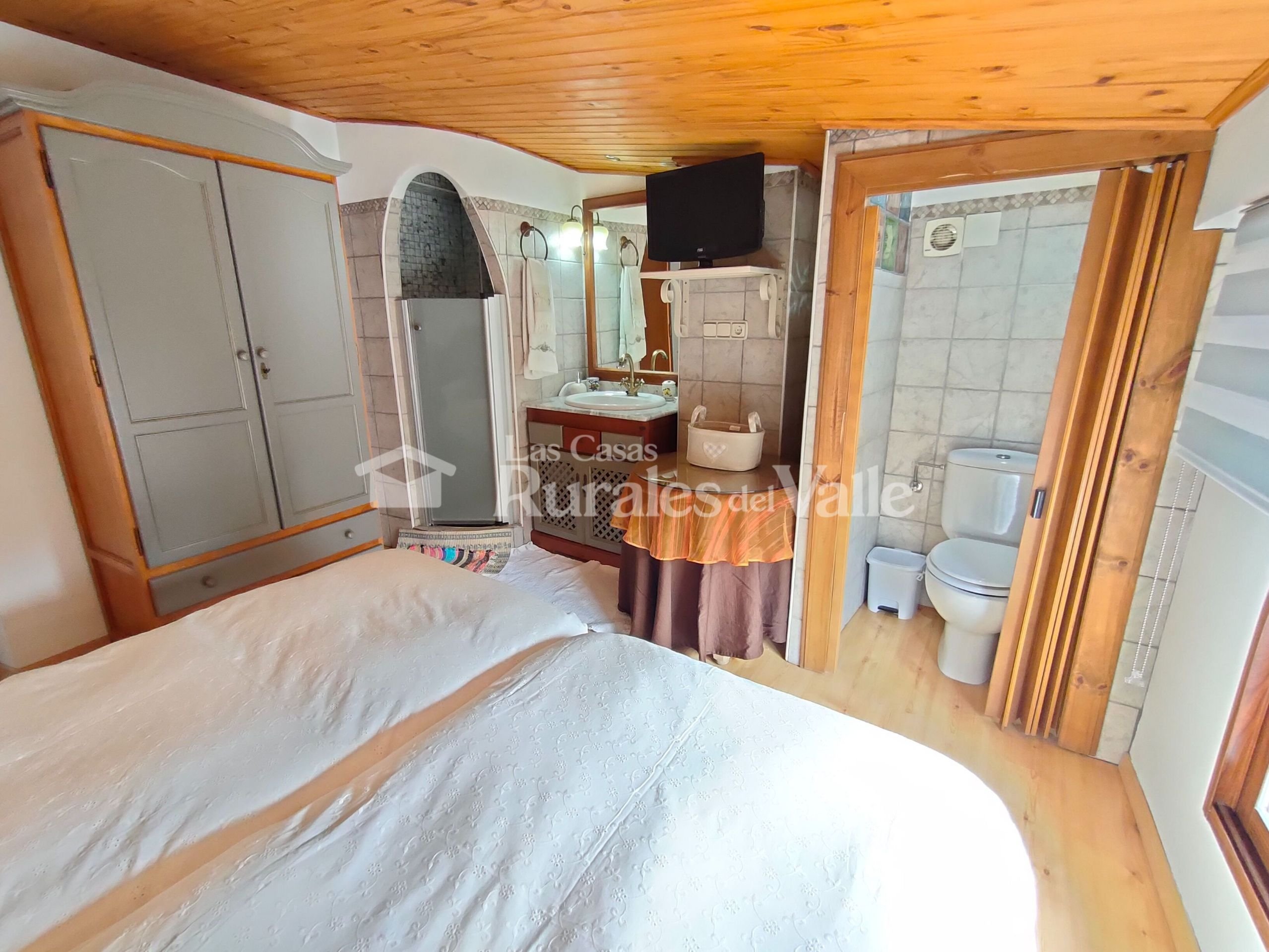 Entrañable y acogedora casa rural para 6 personas en el casco antiguo de Nigüelas.