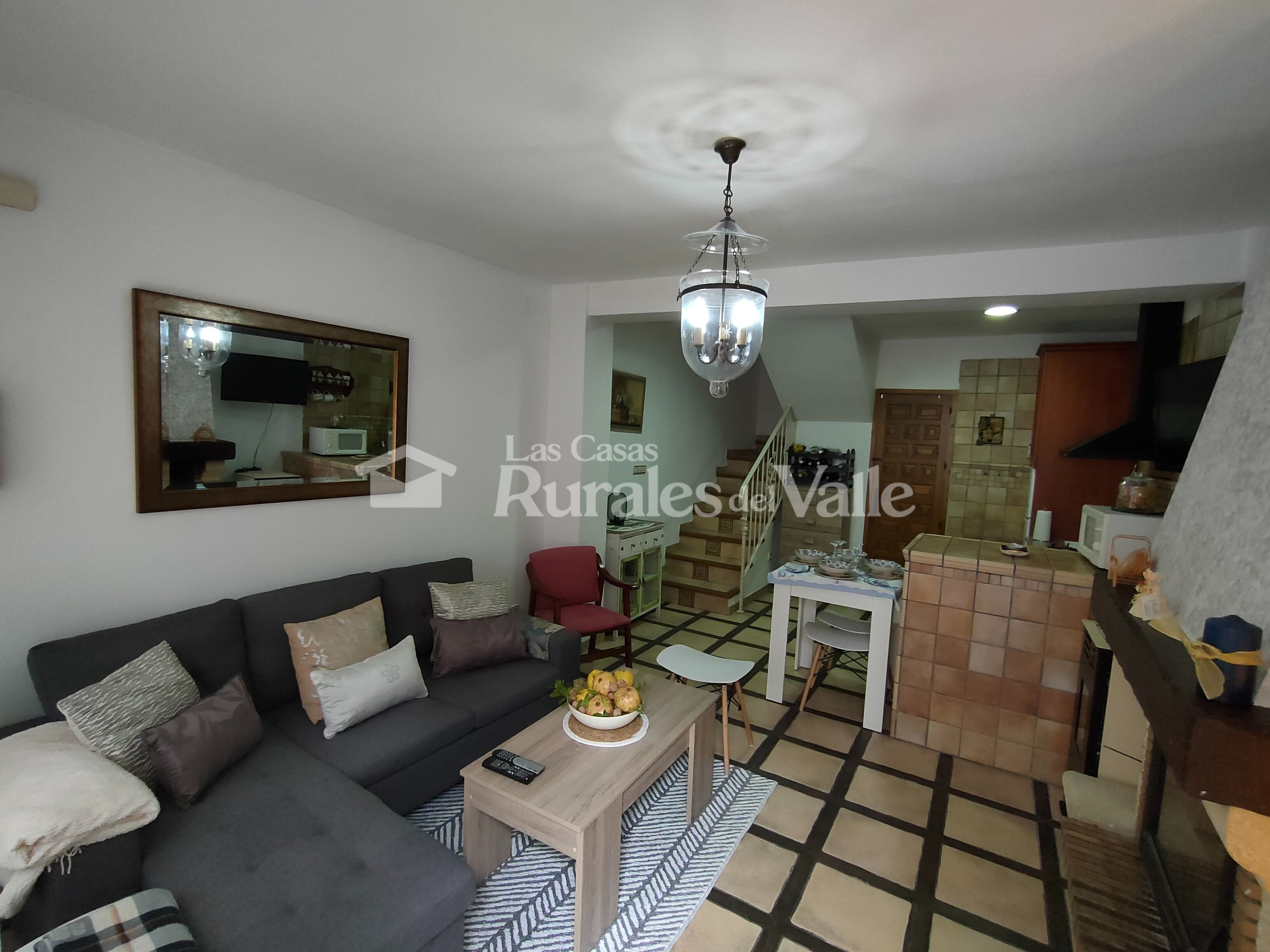 Entrañable y acogedora casa rural para 6 personas en el casco antiguo de Nigüelas.