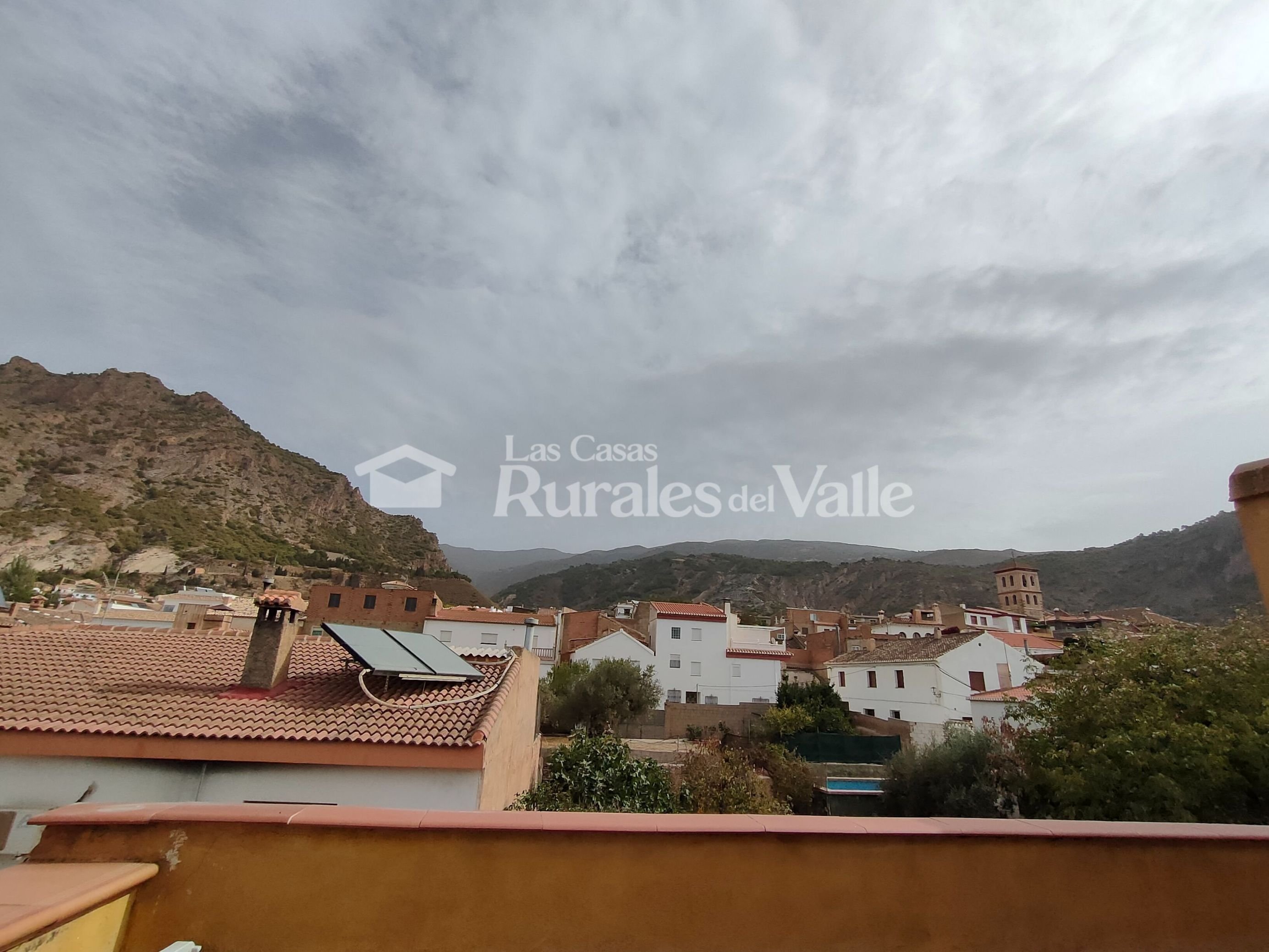 Entrañable y acogedora casa rural para 6 personas en el casco antiguo de Nigüelas.