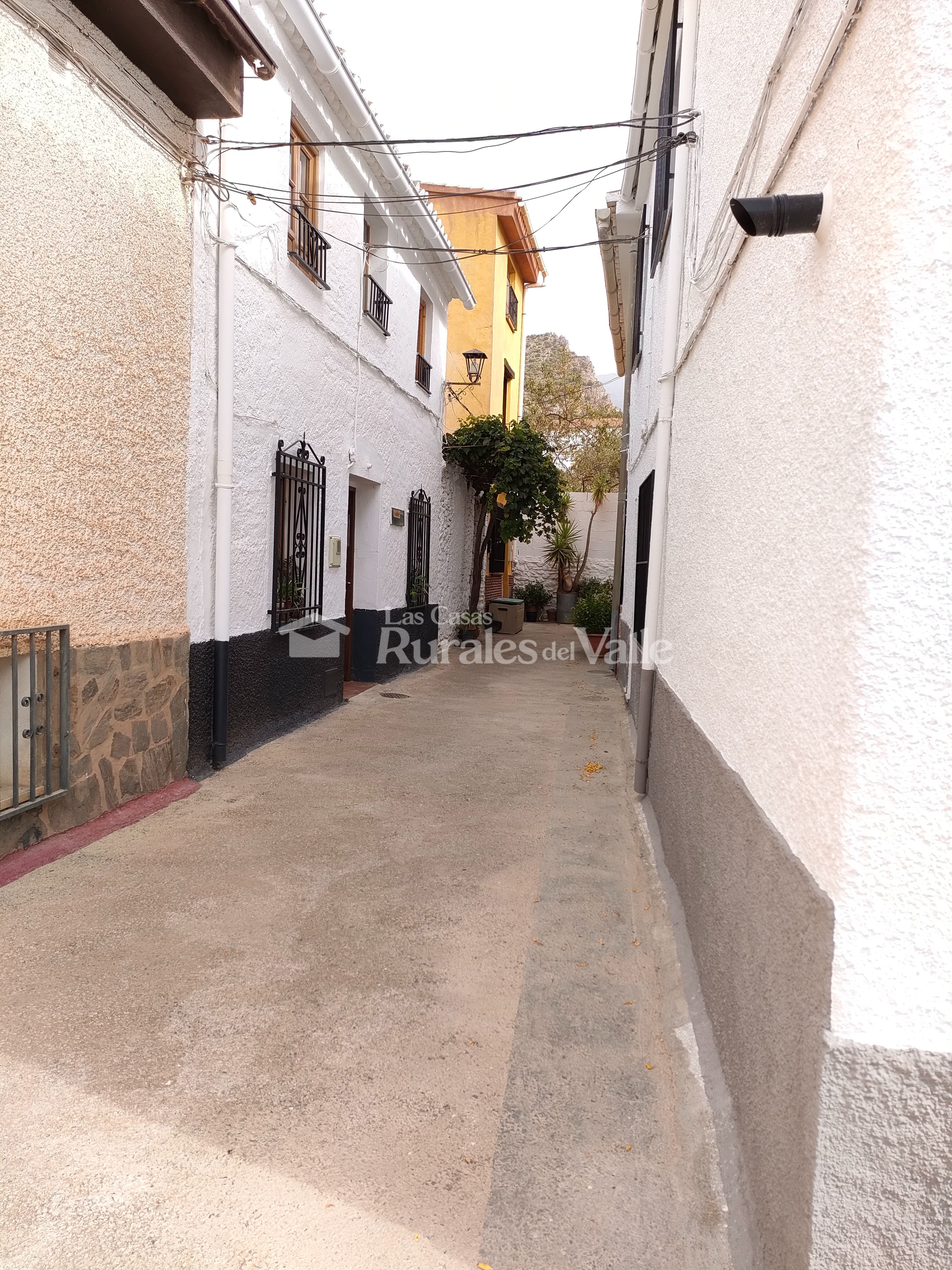 Entrañable y acogedora casa rural para 6 personas en el casco antiguo de Nigüelas.