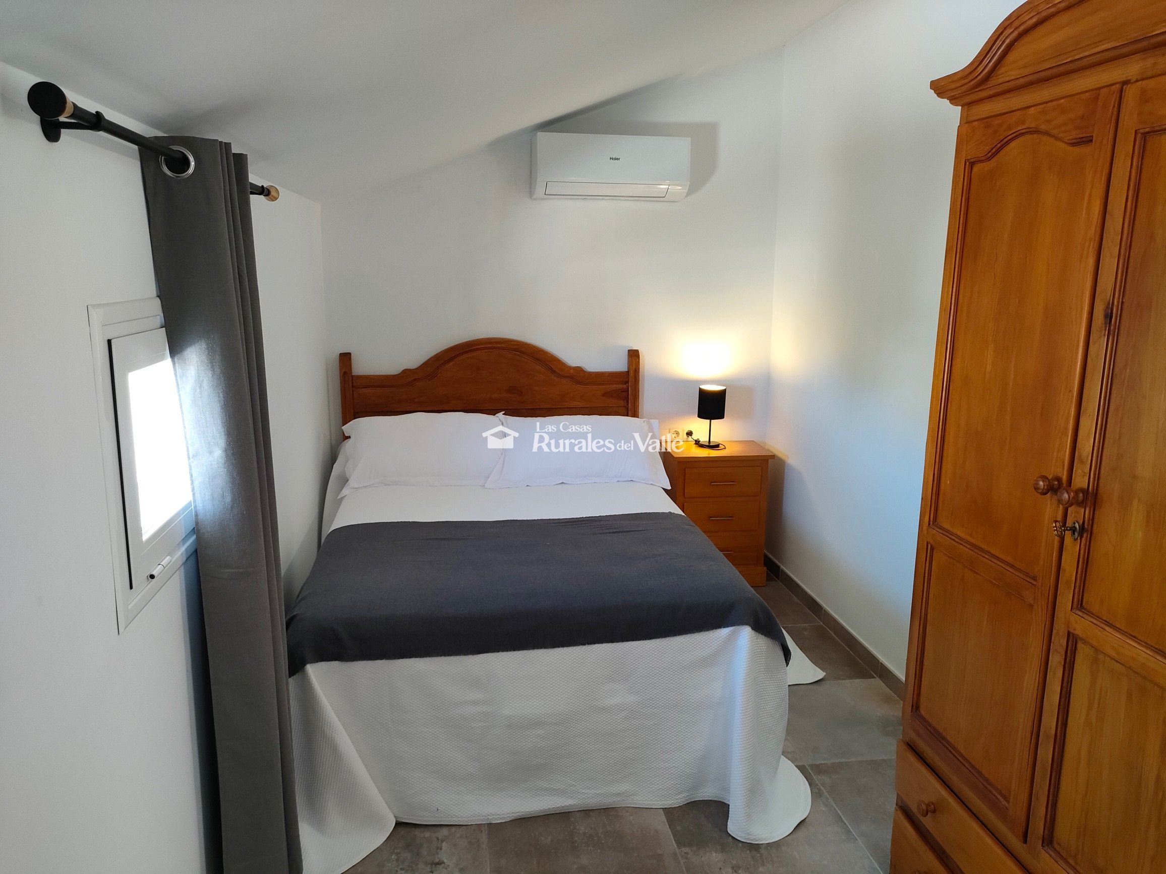 Casa rural con 3 suit ideal para relajarse y disfrutar de la naturaleza a las afueras de Dúrcal.