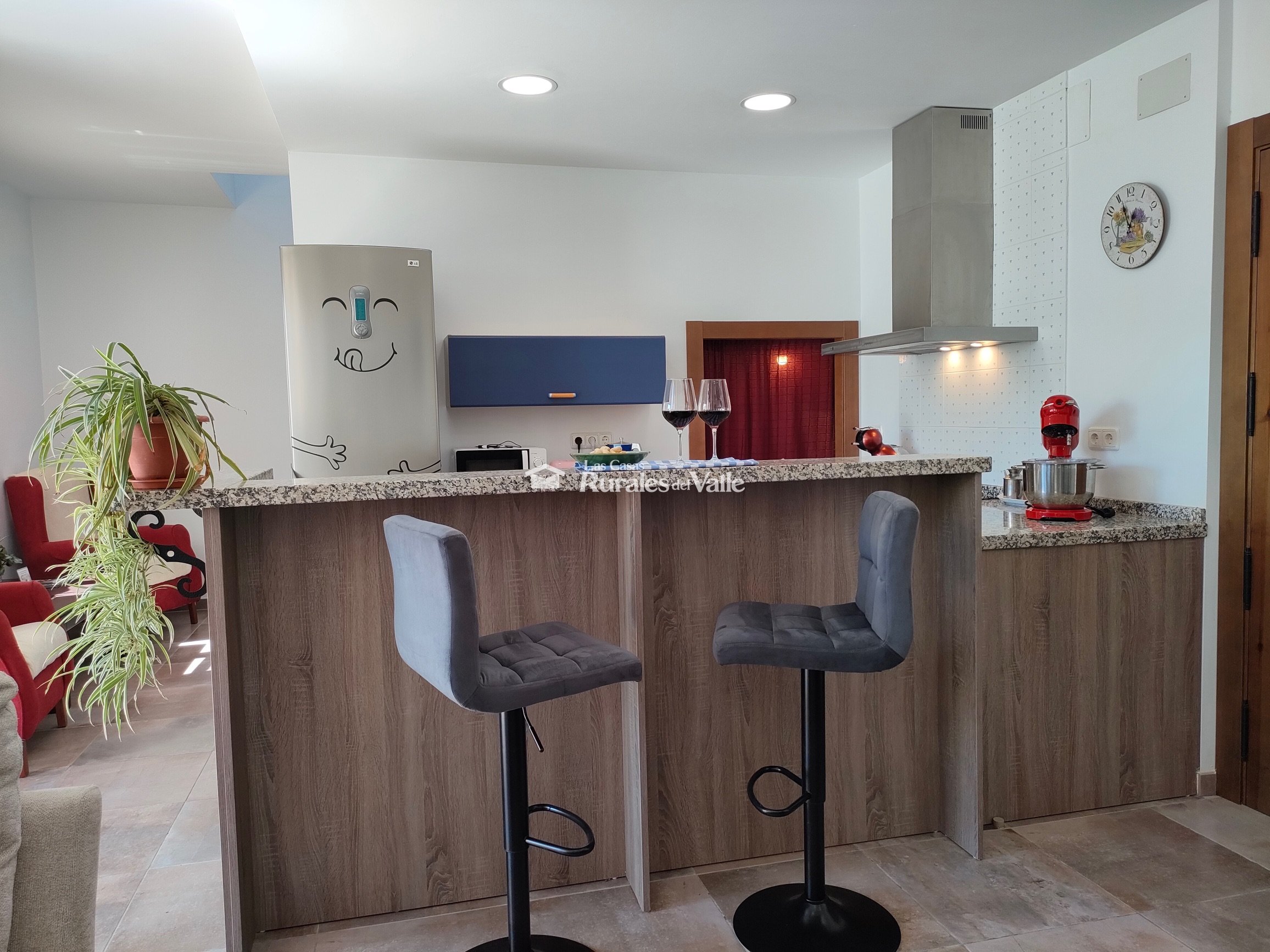 Casa rural con 3 suit ideal para relajarse y disfrutar de la naturaleza a las afueras de Dúrcal.