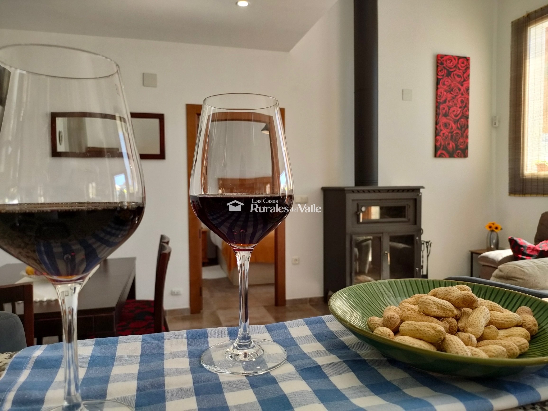 Casa rural con 3 suit ideal para relajarse y disfrutar de la naturaleza a las afueras de Dúrcal.