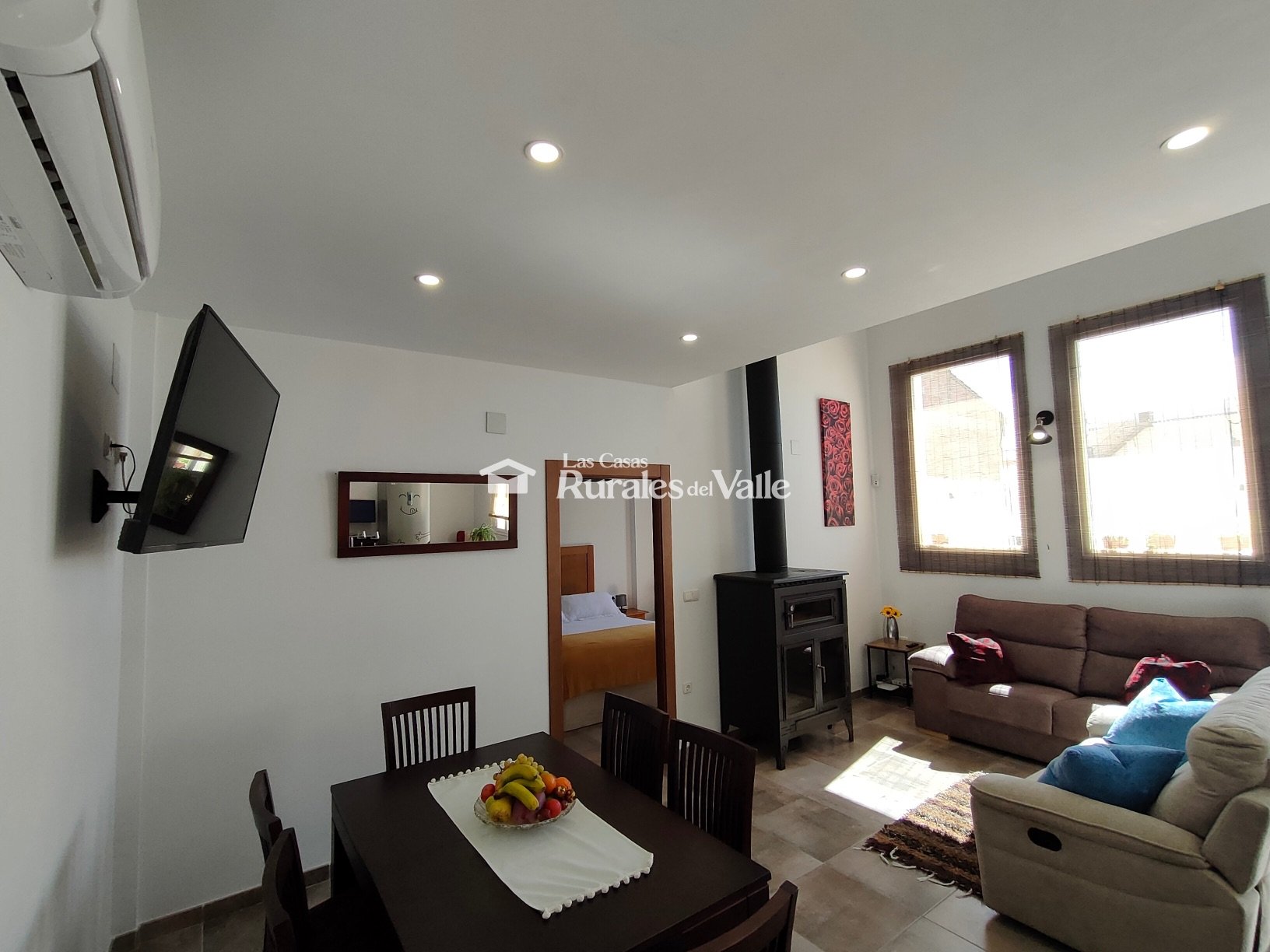 Casa rural con 3 suit ideal para relajarse y disfrutar de la naturaleza a las afueras de Dúrcal.