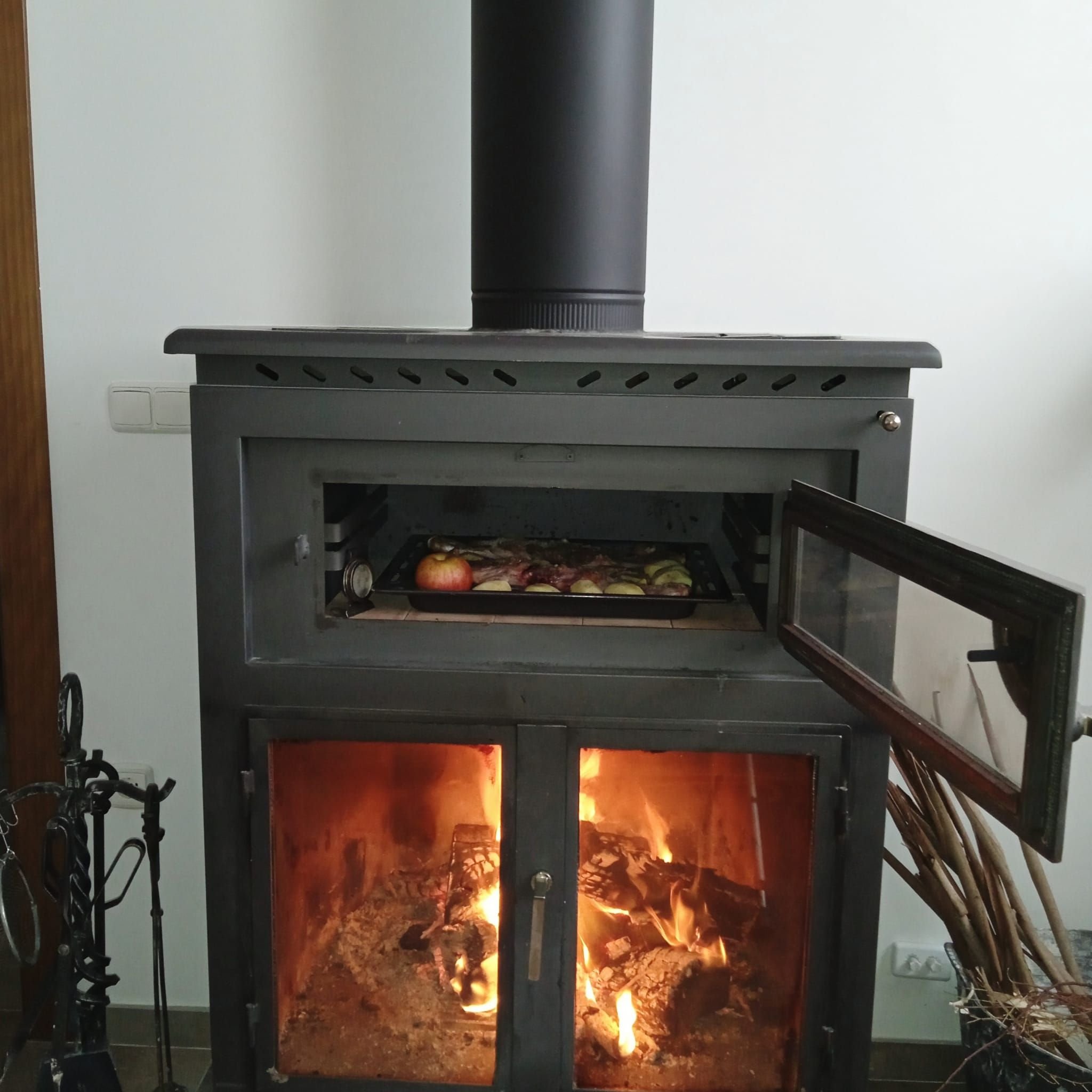 Casa rural con 3 suit ideal para relajarse y disfrutar de la naturaleza a las afueras de Dúrcal.