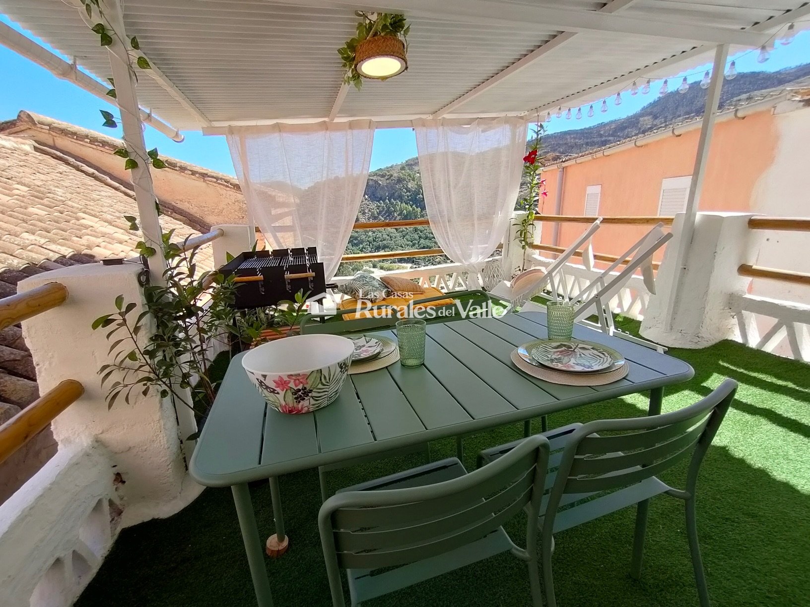 Encantadora casa rural en el pueblo de Izbor, ideal para familia o dos parejas.