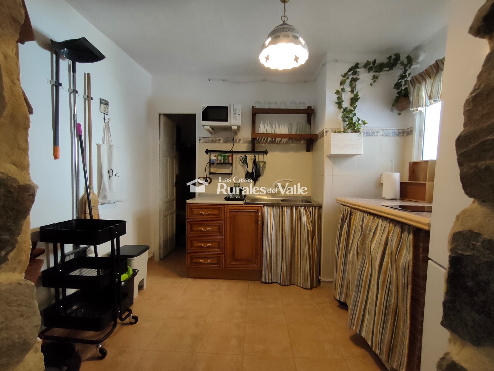 Encantadora casa rural en el pueblo de Izbor, ideal para familia o dos parejas.