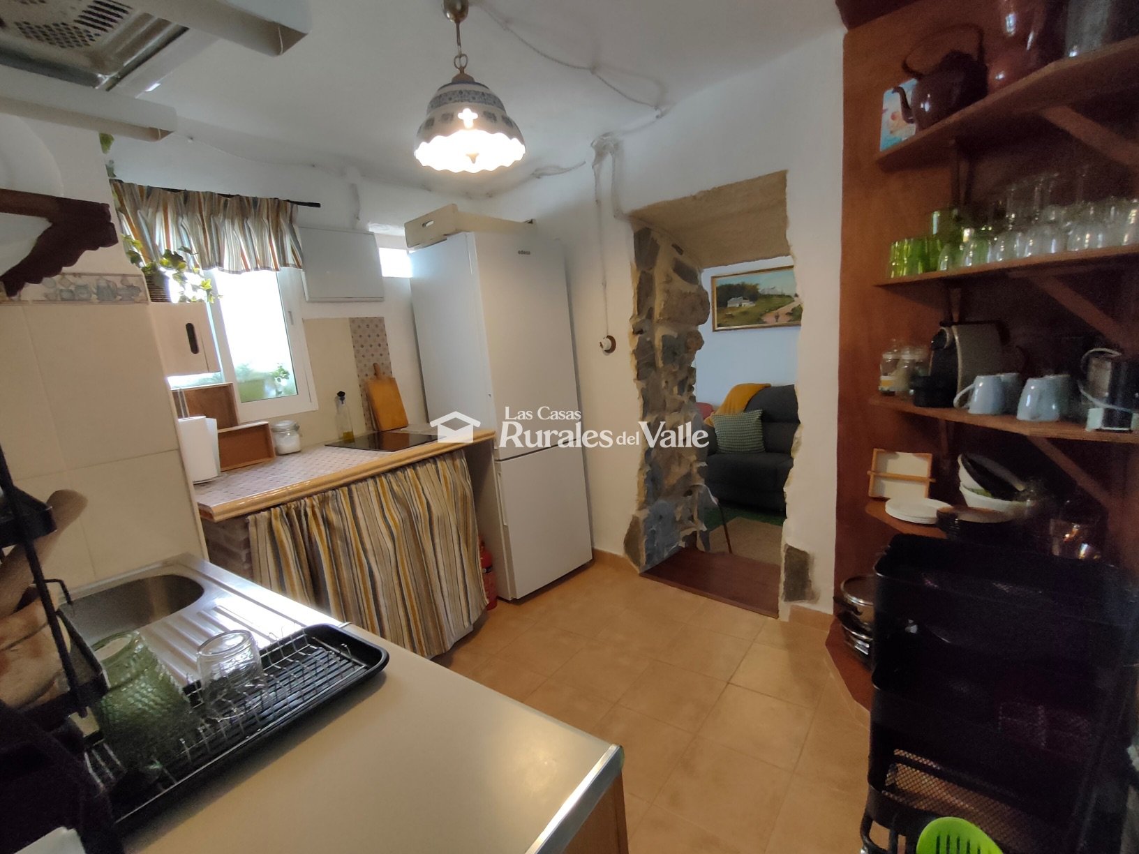 Encantadora casa rural en el pueblo de Izbor, ideal para familia o dos parejas.