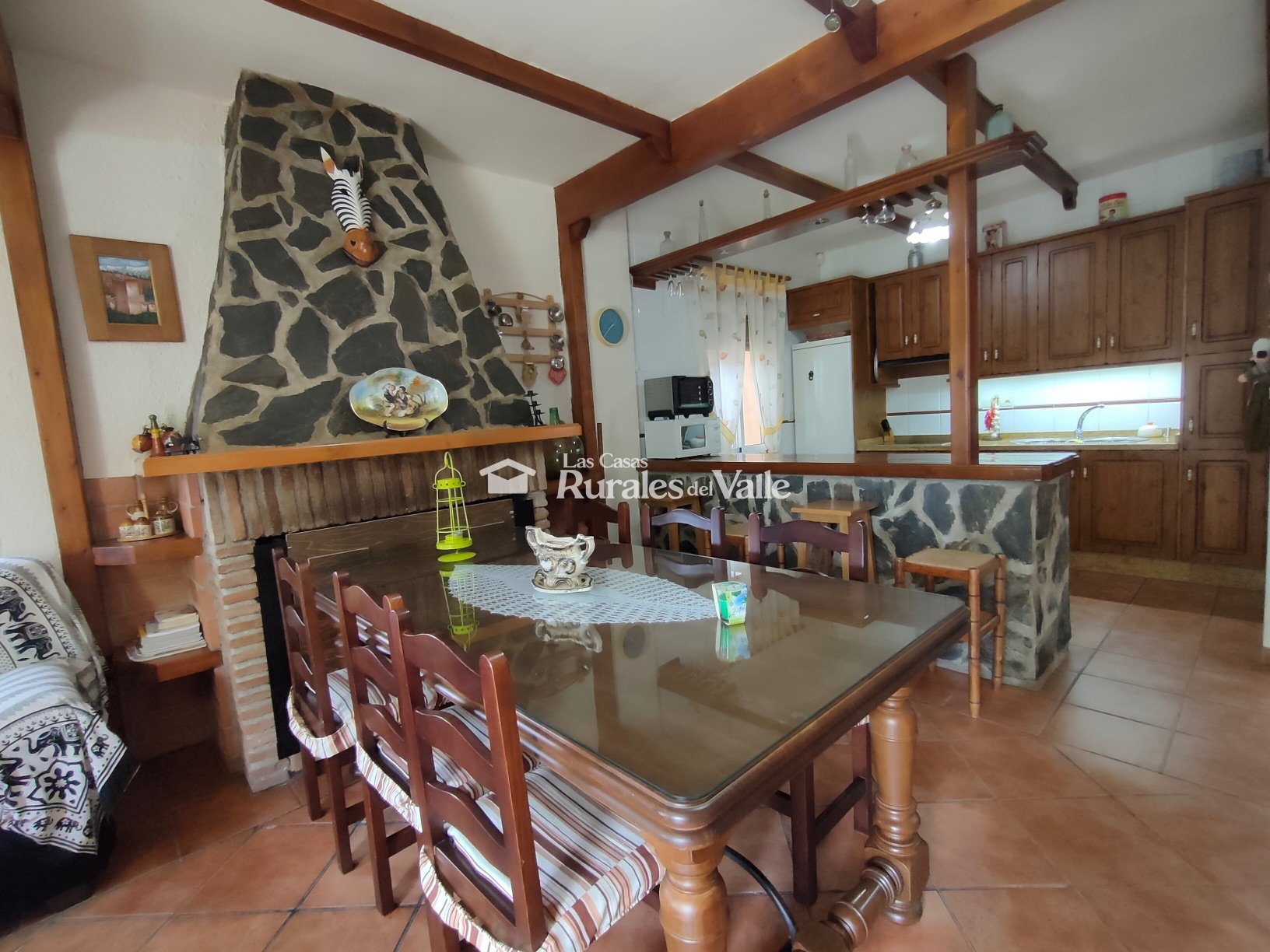 Encantadora casa rural en Nigüelas para 8 o 12 personas, a los pies de la sierra de Nigüelas.