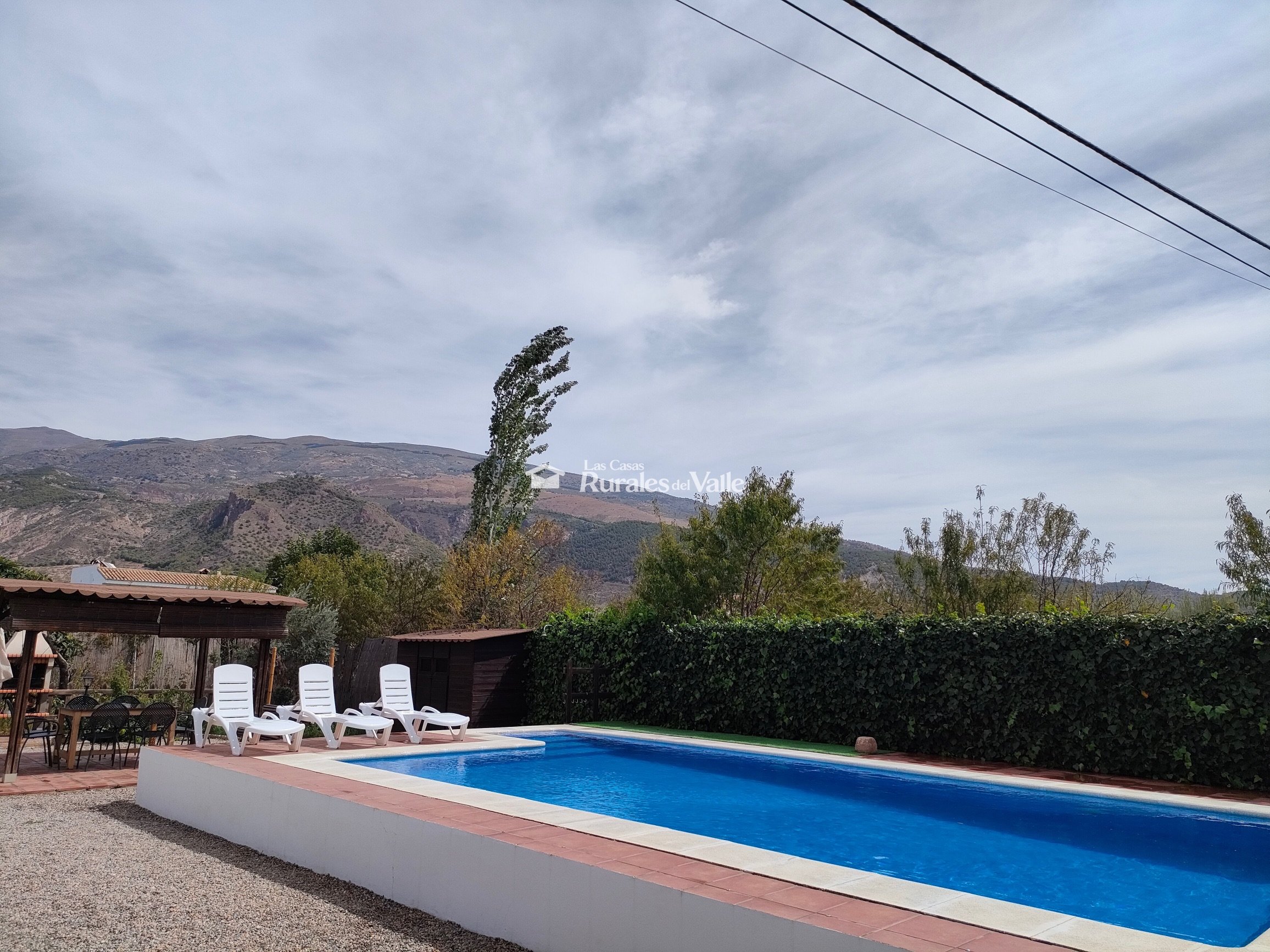 Encantadora casa rural en Nigüelas para 8 o 12 personas, a los pies de la sierra de Nigüelas.