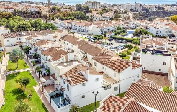 Bonita casa rural en la Costa del Sol, Nerja. Ideal para 6 personas y relajarse unos días.