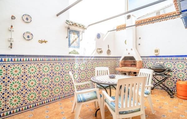 Bonita casa rural en la Costa del Sol, Nerja. Ideal para 6 personas y relajarse unos días.