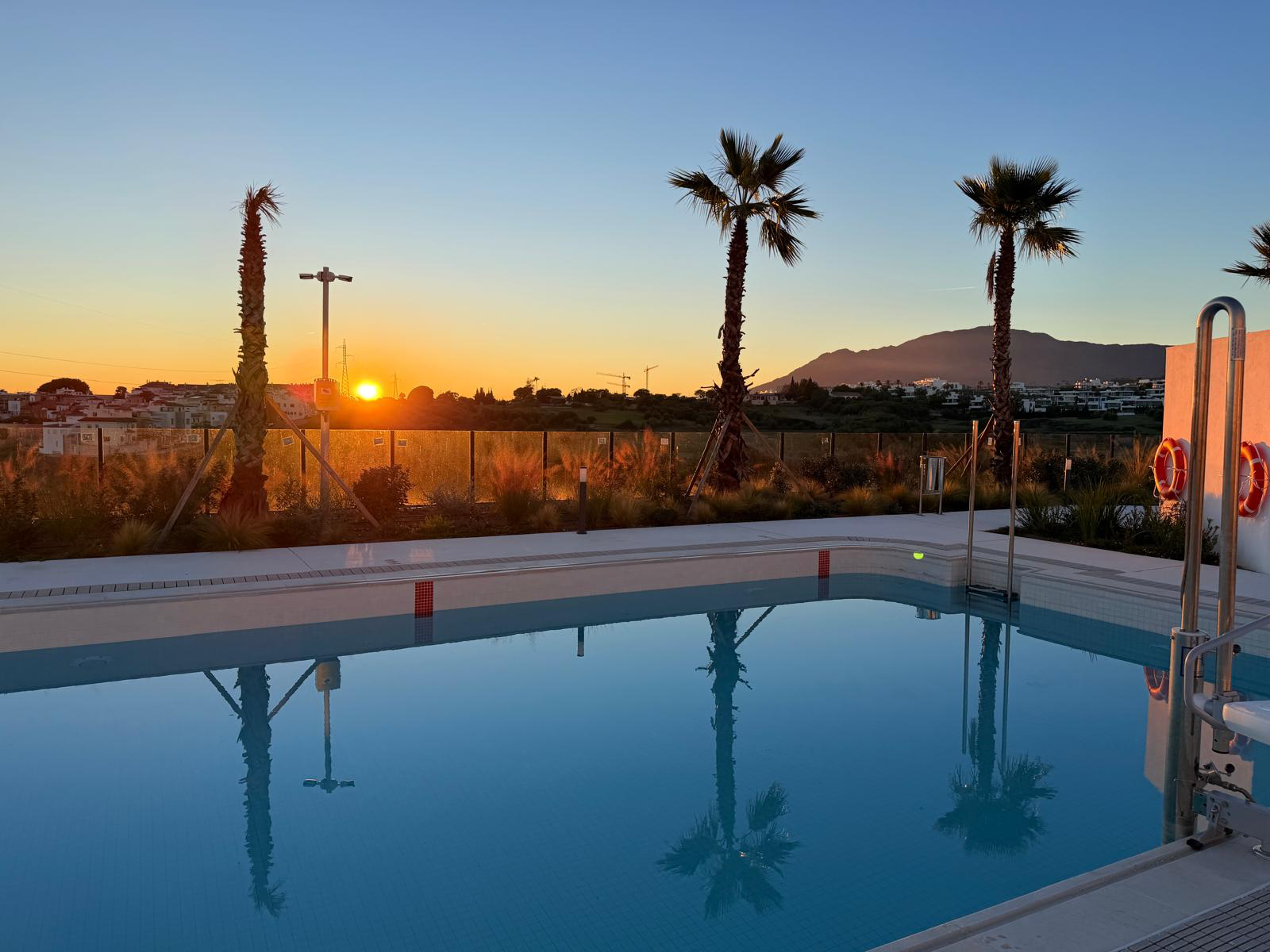 Apartamento en Estepona — foto 2
